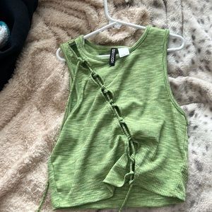 green cropped h&m tank top